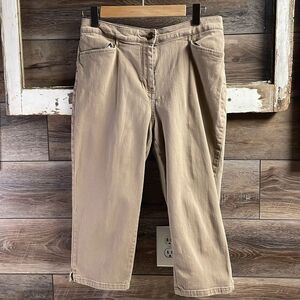 Bill Blass Petite Jeanswear Stretch Capri Jeans, Ladies Size 10P, Tan